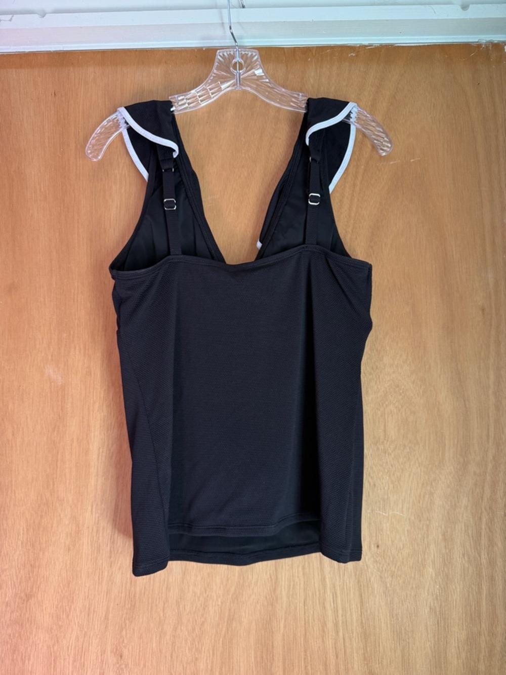 Tommy Bahama Black & White Ruffle Tankini with Skirt - Picture 4 of 9